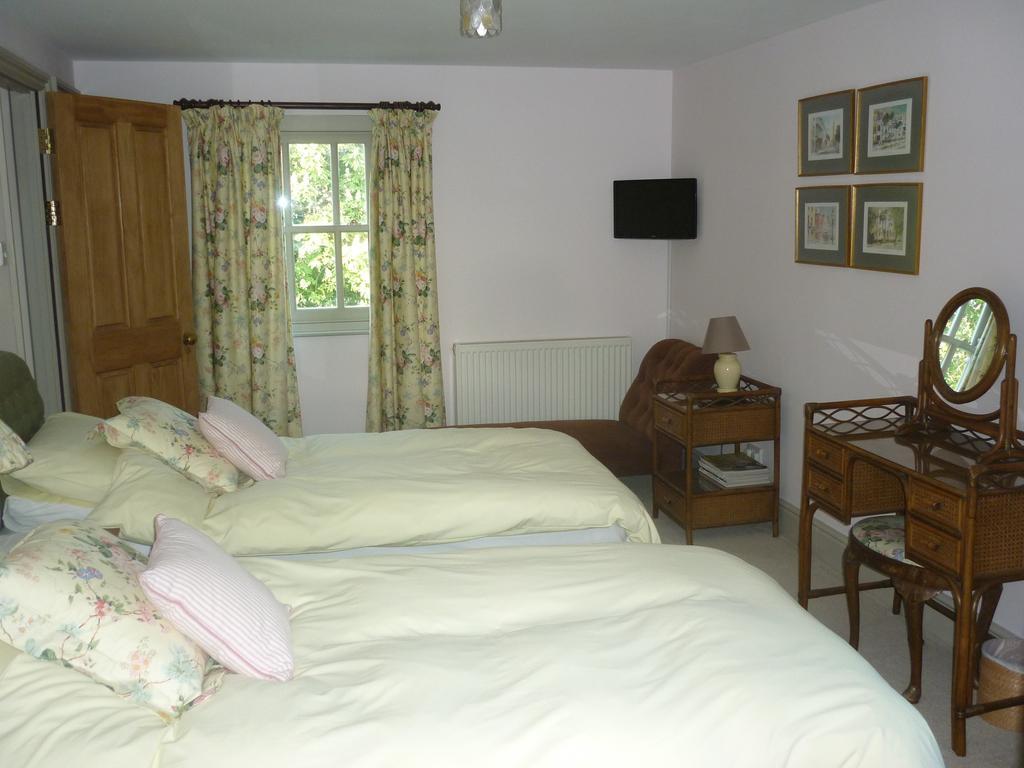 Tabor House B&B Fishguard Exterior photo